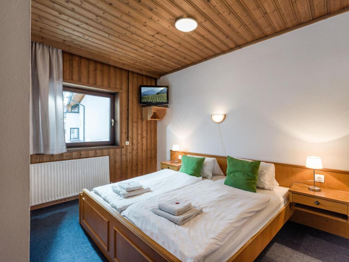 Pension Konrad Söll Exteriör bild